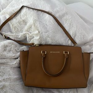 michael kors large selma satchel